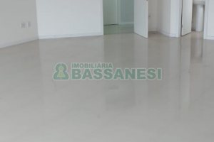 Sala com 69m², no bairro Santa Catarina em Caxias do Sul para Comprar