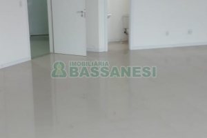 Sala com 69m², no bairro Santa Catarina em Caxias do Sul para Comprar