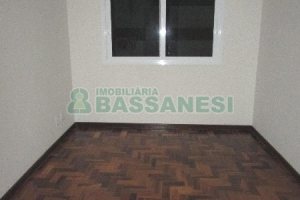 Apartamento com 59m², 2 dormitórios, 1 vaga, no bairro São Pelegrino em Caxias do Sul para Alugar