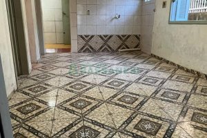 Casa Mobiliada com 38m², 2 dormitórios, no bairro Kayser em Caxias do Sul para Comprar