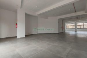 Loja com 260m², no bairro Cruzeiro em Caxias do Sul para Alugar