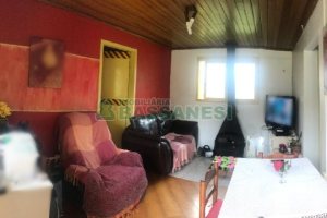 Casa com 125m², 2 dormitórios, 1 vaga, no bairro Charqueadas em Caxias do Sul para Comprar