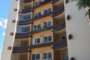 Apartamento com 71m², 2 dormitórios, 2 vagas, no bairro São Leopoldo em Caxias do Sul para Comprar