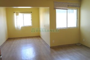 Apartamento com 36m², 1 dormitório, 1 vaga, no bairro Lourdes em Caxias do Sul para Comprar