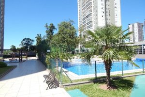 Apto Mobiliado com 101m², 3 dormitórios, 2 vagas, no bairro Universitário em Caxias do Sul para Alugar