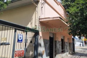 Casa com 201m², 3 dormitórios, no bairro Centro em Caxias do Sul para Comprar