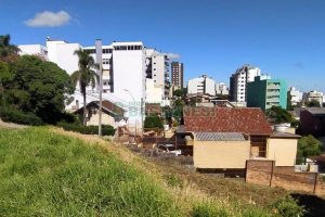 Terreno, no bairro Madureira em Caxias do Sul para Comprar