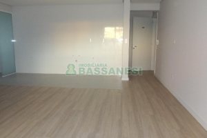 Apartamento com 78m², 2 dormitórios, 1 vaga, no bairro Panazzolo em Caxias do Sul para Alugar