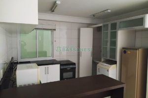 Apartamento com 70m², 2 dormitórios, 2 vagas, no bairro Charqueadas em Caxias do Sul para Comprar