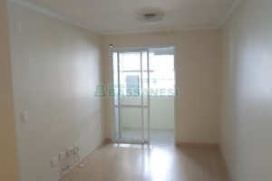 Apartamento com 70m², 2 dormitórios, 2 vagas, no bairro Charqueadas em Caxias do Sul para Comprar