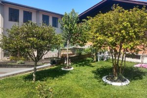 Casa com 690m², 4 dormitórios, 2 vagas, no bairro Diamantino em Caxias do Sul para Comprar