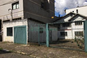 Casa com 170m², 3 dormitórios, 1 vaga, no bairro Cristo Redentor em Caxias do Sul para Comprar