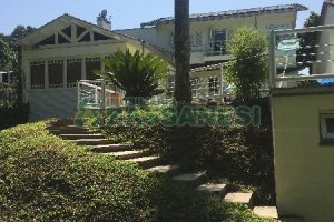 Casa com 315m², 3 dormitórios, 1 vaga, no bairro Centro em São Marcos para Comprar