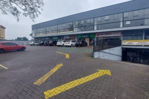 Sala com 500m², 2 vagas, no bairro São Caetano em Caxias do Sul para Alugar