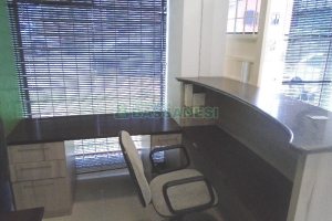 Loja com 52m², 2 vagas, no bairro Panazzolo em Caxias do Sul para Comprar