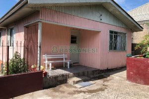 Casa com 71m², 3 dormitórios, no bairro Rio Branco em Caxias do Sul para Comprar