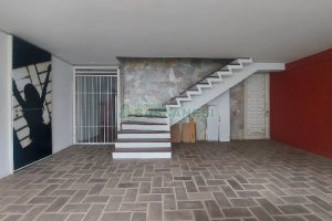 Casa Comercial com 190m², no bairro Centro em Caxias do Sul para Alugar