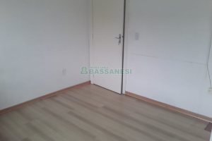 Sobrado com 66m², 2 dormitórios, 1 vaga, no bairro Rosario em Caxias do Sul para Comprar