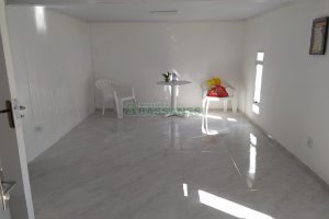 Casa com 45m², 1 dormitório, no bairro Universitário em Caxias do Sul para Alugar