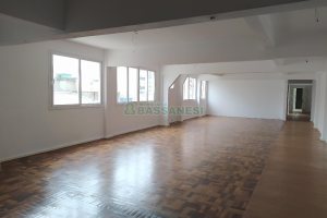 Sala com 167m², no bairro Centro em Caxias do Sul para Alugar