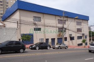 Loja com 750m², no bairro Centro em Caxias do Sul para Alugar