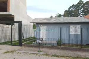 Casa com 62m², 2 dormitórios, 1 vaga, no bairro Cidade Nova em Caxias do Sul para Alugar