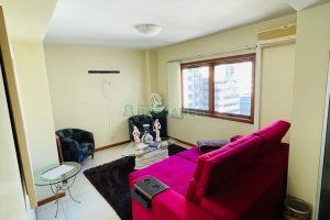 Apto Mobiliado com 262m², 3 dormitórios, 2 vagas, no bairro Centro em Caxias do Sul para Comprar