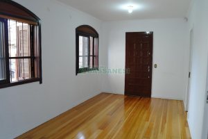 Casa com 140m², 4 dormitórios, 2 vagas, no bairro São Pelegrino em Caxias do Sul para Comprar