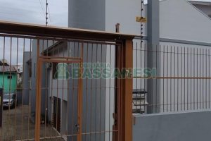 Casa com 102m², 3 dormitórios, 2 vagas, no bairro Interlagos em Caxias do Sul para Comprar