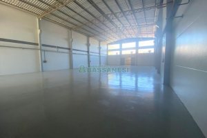 Pavilhão com 600m², no bairro Bela Vista em Caxias do Sul para Alugar