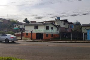 Casa, 3 dormitórios, 3 vagas, no bairro Fatima em Caxias do Sul para Comprar