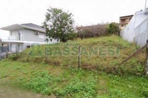 Terreno com 435m², no bairro Colina Sorriso em Caxias do Sul para Comprar
