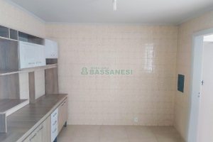Apto Mobiliado com 70m², 1 dormitório, 1 vaga, no bairro Centro em Caxias do Sul para Alugar