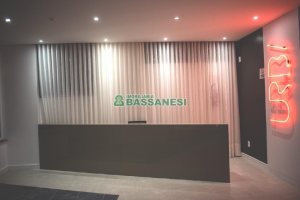 Apto Mobiliado com 45m², 1 dormitório, 1 vaga, no bairro Lourdes em Caxias do Sul para Alugar
