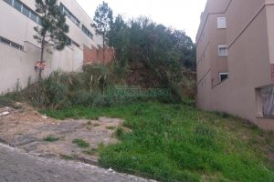Terreno com 360m², no bairro Charqueadas em Caxias do Sul para Comprar