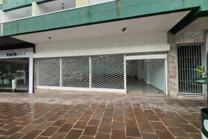 Loja com 127m², 1 vaga, no bairro São Pelegrino em Caxias do Sul para Alugar