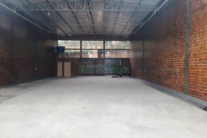 Pavilhão com 330m², no bairro Diamantino em Caxias do Sul para Comprar