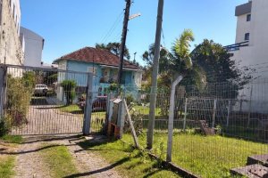 Casa com 200m², 3 dormitórios, 1 vaga, no bairro Santa Catarina em Caxias do Sul para Comprar