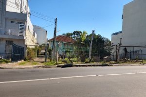 Casa com 200m², 3 dormitórios, 1 vaga, no bairro Santa Catarina em Caxias do Sul para Comprar