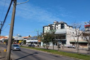 Pavilhão com 660m², no bairro Sagrada Família em Caxias do Sul para Comprar