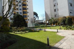 Apartamento com 74m², 2 dormitórios, 1 vaga, no bairro Madureira em Caxias do Sul para Comprar