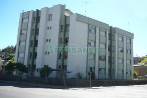 Apto Mobiliado com 74m², 2 dormitórios, 1 vaga, no bairro Sagrada Família em Caxias do Sul para Comprar