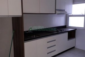 Apartamento com 58m², 2 dormitórios, 1 vaga, no bairro Treviso em Caxias do Sul para Comprar