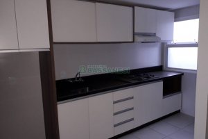 Apartamento com 58m², 2 dormitórios, 1 vaga, no bairro Treviso em Caxias do Sul para Comprar