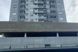 Apartamento com 35m², 1 dormitório, 1 vaga, no bairro Lourdes em Caxias do Sul para Alugar