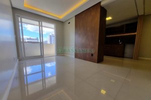 Apartamento com 86m², 2 dormitórios, 2 vagas, no bairro Panazzolo em Caxias do Sul para Comprar