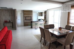 Apto Mobiliado com 153m², 3 dormitórios, 2 vagas, no bairro Lourdes em Caxias do Sul para Comprar