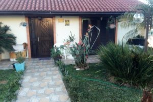 Casa com 70m², 4 dormitórios, 3 vagas, no bairro Marechal Floriano em Caxias do Sul para Comprar