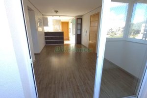 Apartamento com 91m², 3 dormitórios, 2 vagas, no bairro Kayser em Caxias do Sul para Comprar