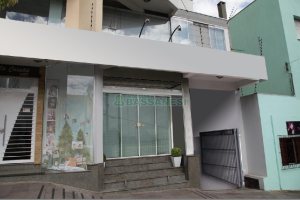 Loja com 480m², 6 vagas, no bairro Centro em Caxias do Sul para Alugar